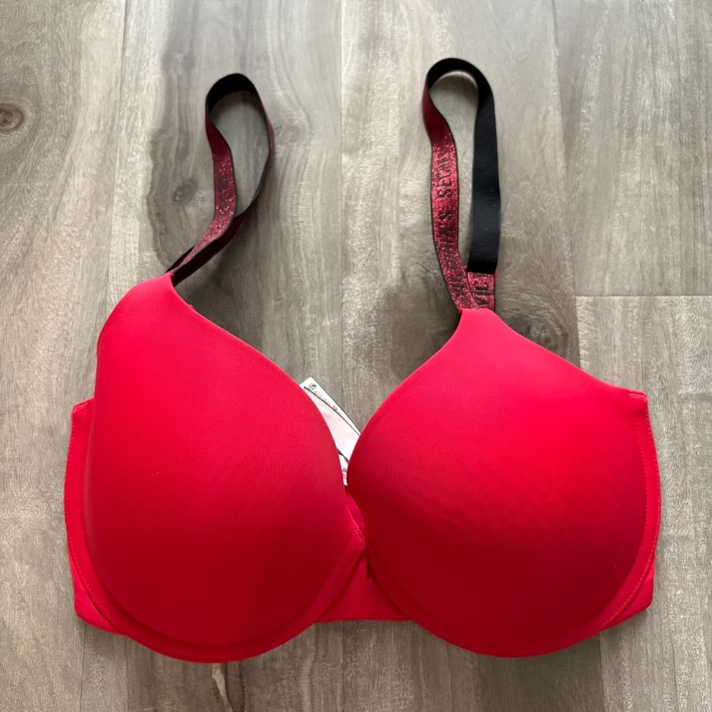 Victoria's Secret Red Demi Bra 32DDD F70 Lightly Lined T-Shirt Glitter Strap